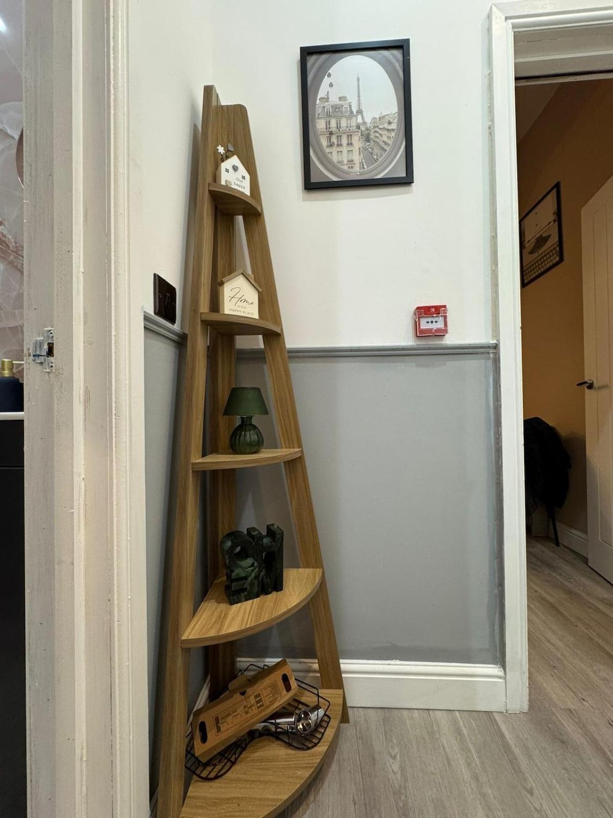 Chic And Stylish Luxury Leeds (West Yorkshire)