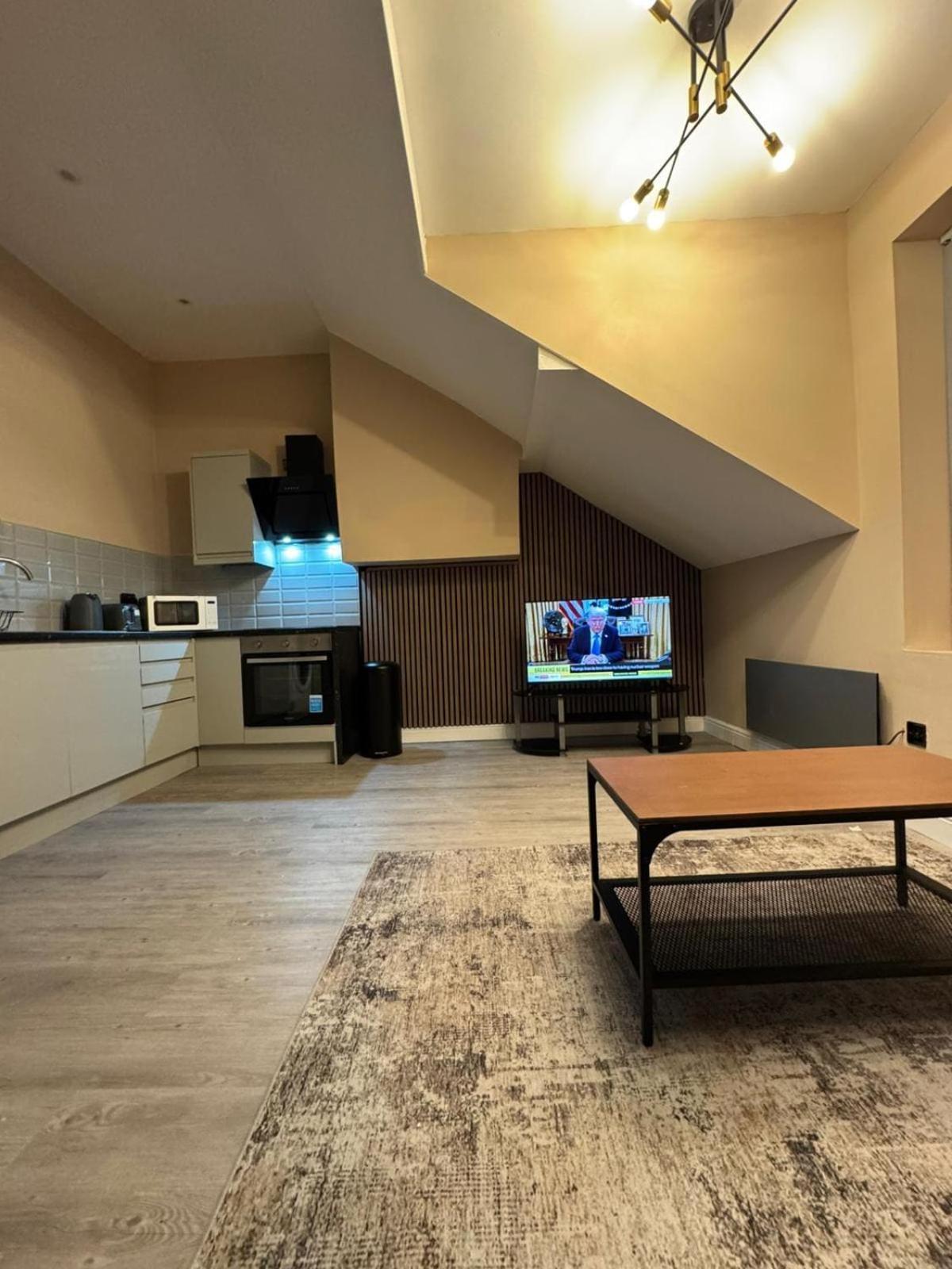 Chic And Stylish Luxury Leeds (West Yorkshire)
